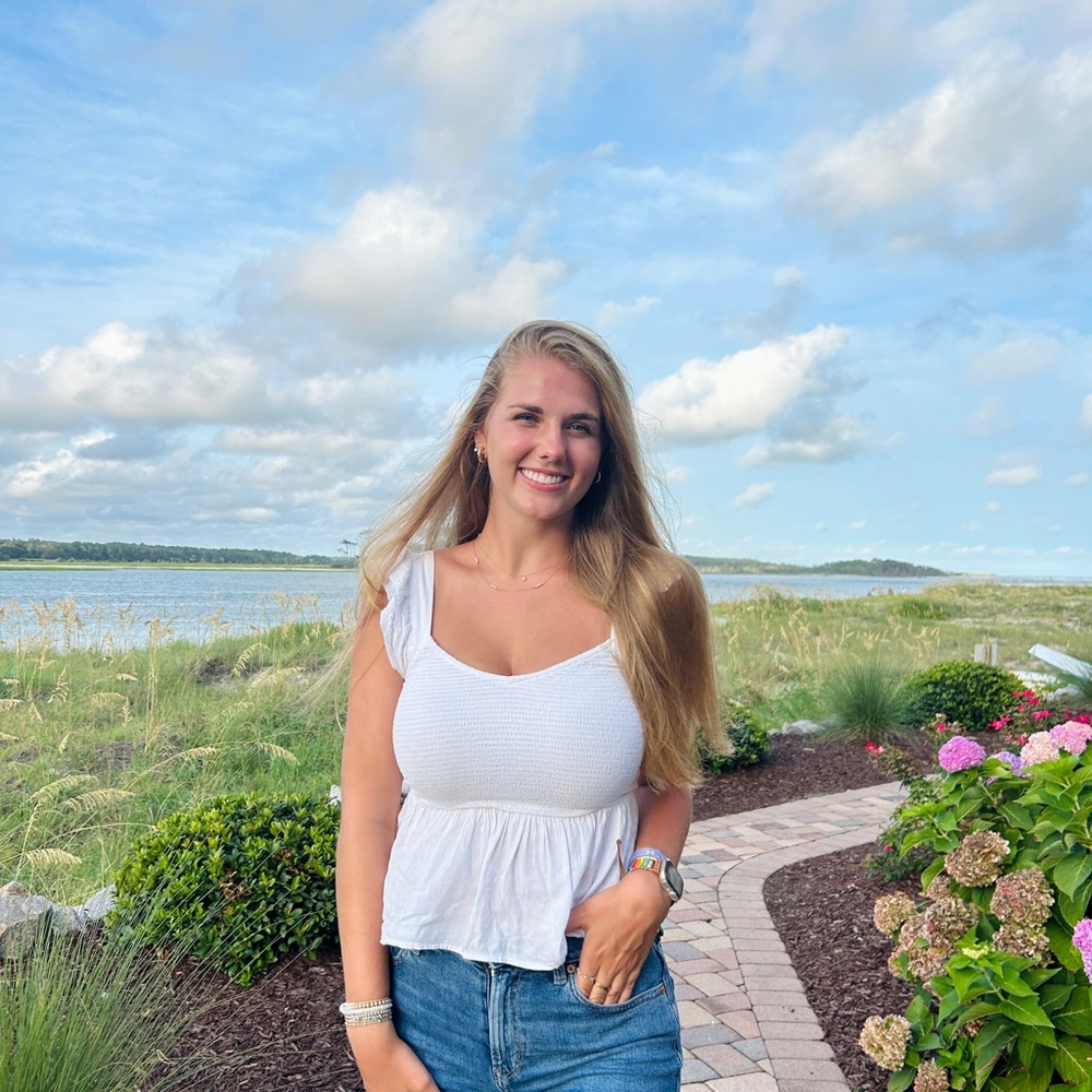 Meet your Posher, Addie